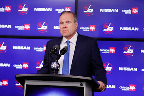 Winnipeg Jets, Dave Lowry. Mandatory Credit: James Carey Lauder-USA TODAY Sports