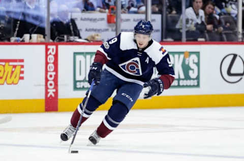 NHL Trade Rumors: Colorado Avalanche center Matt Duchene (9) controls the puck in the third period against the Pittsburgh Penguins at the Pepsi Center. Mandatory Credit: Isaiah J. Downing-USA TODAY Sports