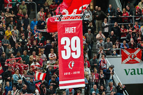 LAUSANNE, SWITZERLAND – OCTOBER 05: The jersey of Cristobal Huet #39 (Photo by RvS.Media/Robert Hradil/Getty Images)