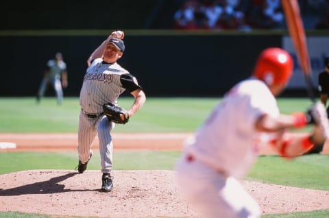 ST. LOUIS, MO – SEPTEMBER 25: Curt Schilling of the Arizona Diamondbacks pitches against the St. Louis Cardinals at Busch Stadium on September 25, 2002 in St. Louis, Missouri. (Photo by Sporting News via Getty Images)