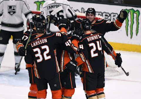 ANAHEIM, CA – APRIL 05: Anaheim Ducks players react after center Carter Rowney (24) scored a gaol in the first period of a game against the Los Angeles Kings played on April 5, 2019, at the Honda Center in Anaheim, CA. (Photo by John Cordes/Icon Sportswire via Getty Images)