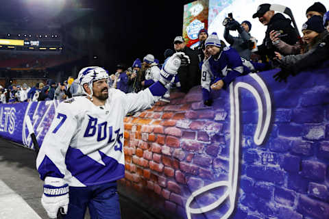 NASHVILLE, TENNESSEE – FEBRUARY 26: Victor Hedman #77 of the Tampa Bay Lightning interacts with fans while leaving the stadium after the 2022 Navy Federal Credit Union NHL Stadium Series between the Tampa Bay Lightning and the Nashville Predators at Nissan Stadium on February 26, 2022 in Nashville, Tennessee. The Tampa Bay Lightning defeated the Nashville Predators 3-2. (Photo by Frederick Breedon/Getty Images)