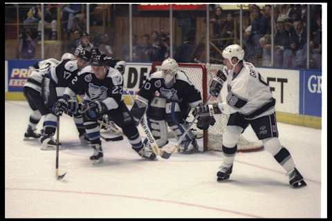 INGLEWOOD, CA – JANUARY 6: Wayne Gretzky #99 of the Los Angeles Kings passes during an NHL game against the Tampa Bay Lightning on January 6, 1993 at the Great Western Forum in Inglewood, California. (Photo by Gary Newkirk/Getty Images)