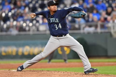 KANSAS CITY, MO – APRIL 10: Seattle Mariners starting pitcher Felix Hernandez (34) pitches in the first inning during an American League MLB game between the Seattle Mariners and the Kansas City Royals on April 10, 2018, at Kauffman Stadium, Kansas City, MO. (Photo by Keith Gillett/Icon Sportswire via Getty Images).