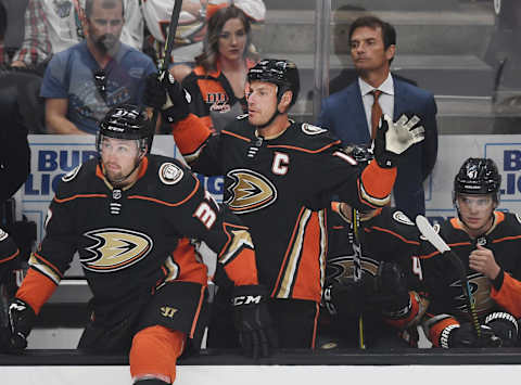 ANAHEIM, CA – OCTOBER 03: Anaheim Ducks center Ryan Getzlaf (15) on the bench during the first period of a game against the Arizona Coyotes played on October 3, 2019 at the Honda Center in Anaheim, CA. (Photo by John Cordes/Icon Sportswire via Getty Images)