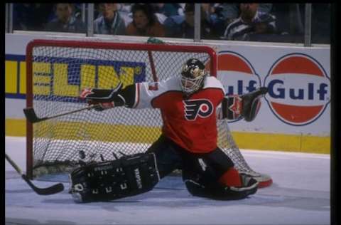 Ron Hextall of the Philadelphia Flyers. Mandatory Credit: Rick Stewart /Allsports)