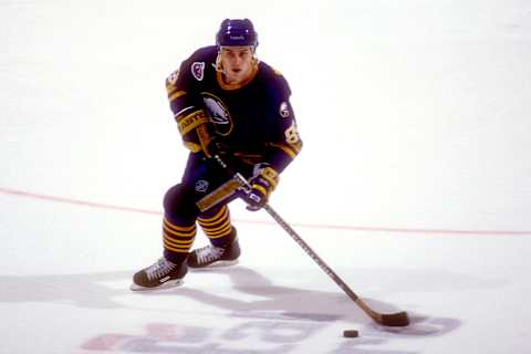 Alexander Mogilny #89, Buffalo Sabres (Photo by Mitchell Layton/Getty Images)