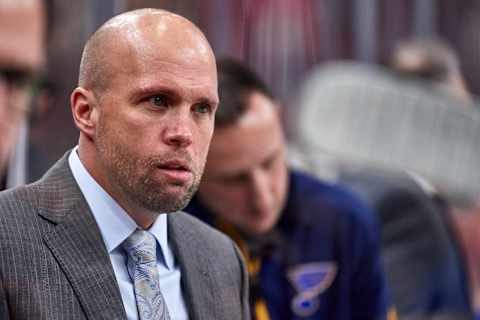 CHICAGO, IL – MARCH 18: St. Louis Blues head coach Mike Yeo during the game between the Chicago Blackhawks and the St. Louis Blues on March 18, 2018, at the United Center in Chicago, Illinois. (Photo by Robin Alam/Icon Sportswire via Getty Images)