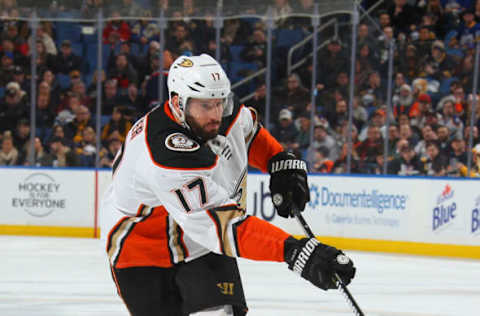 BUFFALO, NY: Ryan Kesler #17 of the Anaheim Ducks shoots the puck against the Buffalo Sabres during an NHL game on February 6, 2018. (Photo by Bill Wippert/NHLI via Getty Images)