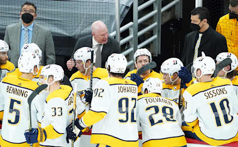 Nashville Predators head coach John Hynes talks with his team during the third period at United Center. Mandatory Credit: David Banks-USA TODAY Sports