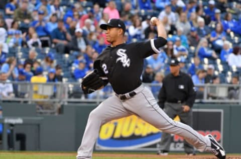 May 2, 2017; Kansas City, MO, USA; Chicago White Sox starting pitcher Jose Quintana (62) delivers a pitch in the first inning against the Kansas City Royals at Kauffman Stadium. Mandatory Credit: Denny Medley-USA TODAY Sports