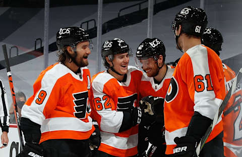 The Philadelphia Flyers celebrate a third period goal. (Photo by Bruce Bennett/Getty Images)