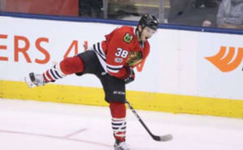 Chicago Blackhawks left wing Ryan Hartman (38) (Tom Szczerbowski-USA TODAY Sports)