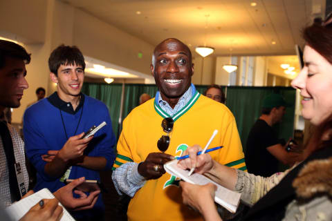 Oakland Athletics 1974 World Series player Herb Washington is surrounded by reporters as he is interviewed during a reunion in the Eastside Club before the MLB game against the Los Angeles Angels at O.co Coliseum in Oakland, Calif., on Friday, May 30, 2014. (Ray Chavez/Bay Area News Group)(Digital First Media Group/Bay Area News via Getty Images)