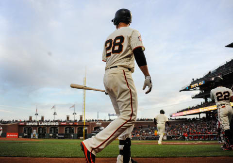 SAN FRANCISCO, CA – APRIL 24: San Francisco Giants catcher Buster Posey (28) walks to the on deck circle during the regular season baseball game between the San Francisco Giants and the Washington Nationals on April 24, 2018 at AT&T Park in San Francisco, CA. (Photo by Samuel Stringer/Icon Sportswire via Getty Images)