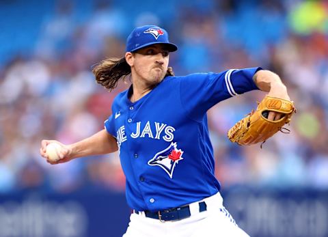 TORONTO, ON – JULY 27: Kevin Gausman #34 of the Toronto Blue Jays delivers a pitch in the first inning against the St. Louis Cardinals at Rogers Centre on July 27, 2022 in Toronto, Ontario, Canada. (Photo by Vaughn Ridley/Getty Images)