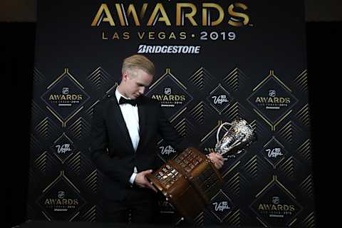 Elias Pettersson of the Vancouver Canucks wins the Calder Memorial Trophy(Photo by Bruce Bennett/Getty Images)