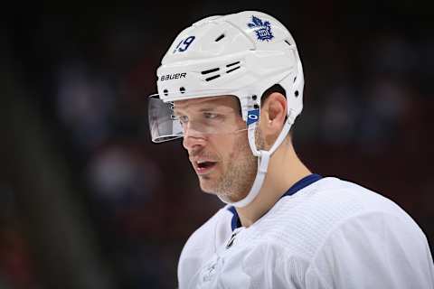 GLENDALE, ARIZONA – NOVEMBER 21: Jason Spezza #19 of the Toronto Maple Leafs during the NHL game against the Arizona Coyotes at Gila River Arena on November 21, 2019 in Glendale, Arizona. The Maple Leafs defeated the Coyotes 3-1. (Photo by Christian Petersen/Getty Images)