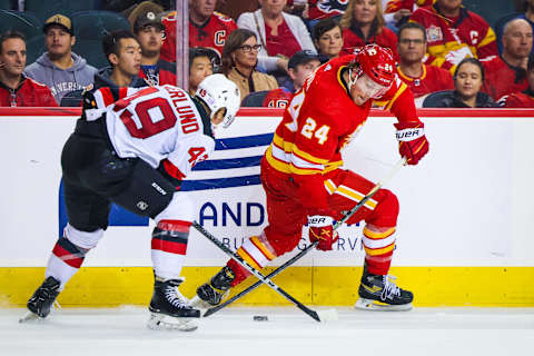 Calgary Flames right wing Brett Ritchie (24): Sergei Belski-USA TODAY Sports