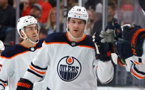 LAS VEGAS, NEVADA – OCTOBER 22: Zach Hyman #18 of the Edmonton Oilers  (Photo by Ethan Miller/Getty Images)