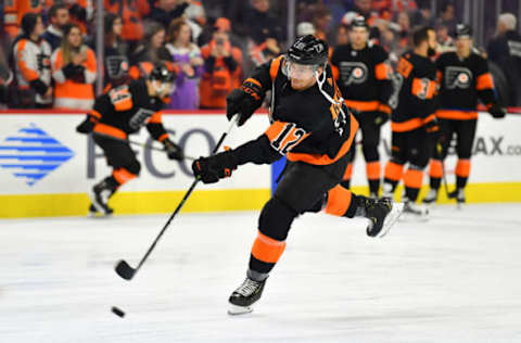 PHILADELPHIA, PA – FEBRUARY 09: Philadelphia Flyers left wing Michael Raffl (12) warms up before the NHL hockey game between the Anaheim Ducks and the Philadelphia Flyers on February 09, 2019 at the Wells Fargo Center in Philadlephia PA. (Photo by Gavin Baker/Icon Sportswire via Getty Images)