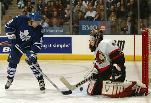 TORONTO – MARCH 27: Ron Francis #10 of the Toronto Maple Leafs  (Photo By Dave Sandford/Getty Images)