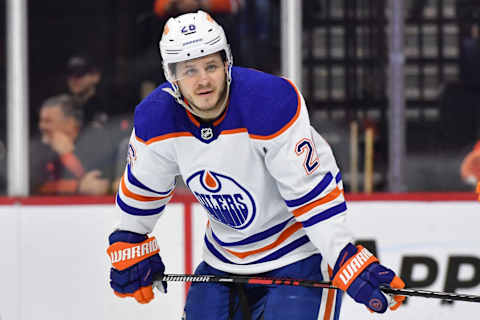 Feb 9, 2023; Philadelphia, Pennsylvania, USA; Edmonton Oilers center Mattias Janmark (26) against the Philadelphia Flyers at Wells Fargo Center. Mandatory Credit: Eric Hartline-USA TODAY Sports