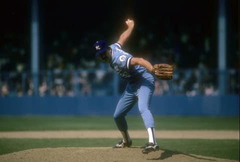 CIRCA 1980: Pitcher Pitcher Dan Quisenberry #29 of the Kansas City Royals pitches during a Major League Baseball game circa 1980. Quisenberry played for the Royals from 1979-88(Photo by Focus on Sport/Getty Images)