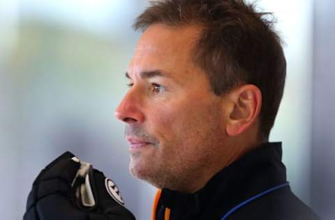 BOSTON, MA – OCTOBER 3: Boston Bruins Coach Bruce Cassidy watches the team during practice and media day at the Warrior Ice Arena in Boston, Oct. 3, 2017. (Photo by John Tlumacki/The Boston Globe via Getty Images)