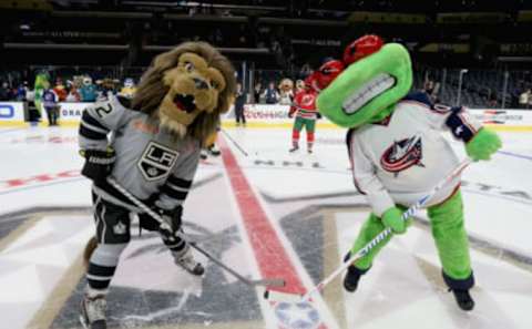 LOS ANGELES, CA – JANUARY 29: Bailey of the Los Angeles Kings and Stinger of the Columbus Blue Jackets line up at center ice during the mascot showdown prior to the 2017 Honda NHL All-Star Game at Staples Center on January 29, 2017 in Los Angeles, California. (Photo by Dave Sandford/NHLI via Getty Images)