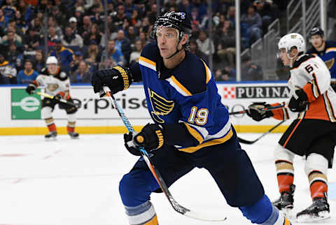 ST. LOUIS, MO – OCTOBER 14: St. Louis Blues defenseman Jay Bouwmeester (19) during a NHL game between the Anaheim Ducks and the St. Louis Blues on October 14, 2018, at Enterprise Center, St. Louis, MO. The Ducks beat the Blues, 3-2. (Photo by Keith Gillett/Icon Sportswire via Getty Images)