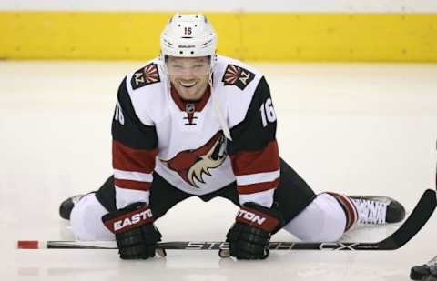 Oct 26, 2015; Toronto, Ontario, CAN; Arizona Coyotes center Max Domi (16) warms up before playing against the Toronto Maple Leafs at Air Canada Centre. Mandatory Credit: Tom Szczerbowski-USA TODAY Sports