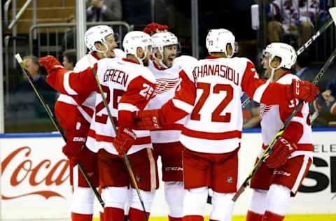 NHL Power Rankings: The Detroit Red Wings react to left wing Drew Millers (20) game winning goal against New York Rangers during the third period at Madison Square Garden. The Red Wings won 2-1. Mandatory Credit: Andy Marlin-USA TODAY Sports