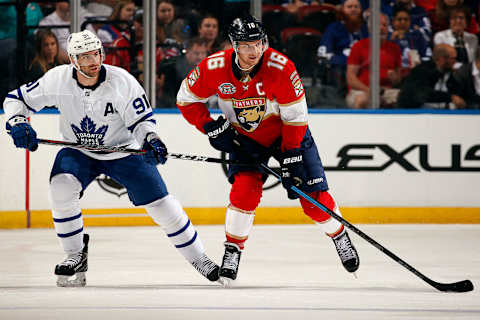 SUNRISE, FL – JANUARY 18: Aleksander Barkov #16 of the Florida Panthers skates for position against John Tavares #91 of the Toronto Maple Leafs at the BB&T Center on January 18, 2019, in Sunrise, Florida. (Photo by Eliot J. Schechter/NHLI via Getty Images)