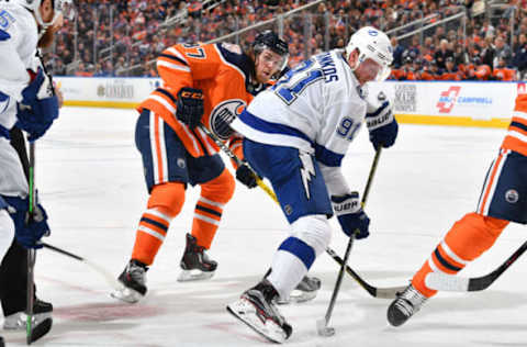 EDMONTON, AB – DECEMBER 22: Connor McDavid #97 of the Edmonton Oilers battles for the puck against Steven Stamkos #91 of the Tampa Bay Lightning on December 22, 2018 at Rogers Place in Edmonton, Alberta, Canada. (Photo by Andy Devlin/NHLI via Getty Images)