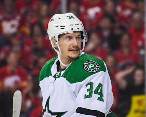 CALGARY, AB – MAY 15: Denis Gurianov #34 of the Dallas Stars in action against the Calgary Flames during Game Seven of the First Round of the 2022 Stanley Cup Playoffs at Scotiabank Saddledome on May 15, 2022 in Calgary, Alberta, Canada. The Flames defeated the Stars 3-2 in overtime. (Photo by Derek Leung/Getty Images)