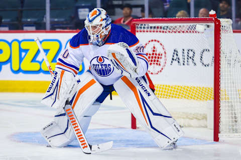 Sep 28, 2022; Calgary, Alberta, CAN; Edmonton Oilers goaltender Calvin Pickard (30) guards his net against the Calgary Flames during the first period at Scotiabank Saddledome. Mandatory Credit: Sergei Belski-USA TODAY Sports