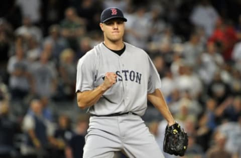 NEW YORK, NY – SEPTEMBER 25: Jonathan Papelbon #58 of the Boston Red Sox reacts after striking out Austin Romine #71 of the New York Yankees (not pictured) with the bases loaded to end the bottom of the ninth inning on September 25, 2011 at Yankee Stadium in the Bronx borough of New York City. (Photo by Christopher Pasatieri/Getty Images)