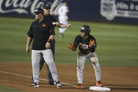 TUCSON, AZ – APRIL 07 Oregon State Beavers and the Arizona Wildcats on April 07, 2018, at Hi Corbett Field in Tucson, AZ. (Photo by Jacob Snow/Icon Sportswire via Getty Images)