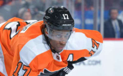 PHILADELPHIA, PENNSYLVANIA – JANUARY 14: Wayne Simmonds #17 of the Philadelphia Flyers looks on against the Minnesota Wild at Wells Fargo Center on January 14, 2019 in Philadelphia, Pennsylvania. (Photo by Drew Hallowell/Getty Images)