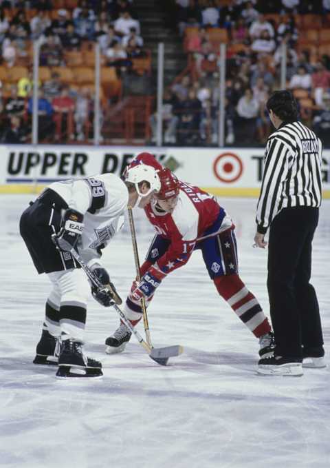 Mike Ridley, Washington Capitals (Photo by Ken Levine/Allsport/Getty Images)