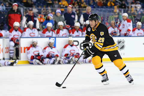 FOXBORO, MA – DECEMBER 31: Mark Recchi #28 of the Boston Bruins skates against the Montreal Canadiens during the 2016 Bridgestone NHL Winter Classic Alumni Game at Gillette Stadium on December 31, 2015 in Foxboro, Massachusetts. (Photo by Maddie Meyer/Getty Images)