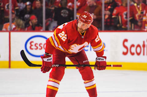 CALGARY, AB - MAY 18: Trevor Lewis #22 of the Calgary Flames in action against the Edmonton Oilers during Game One of the Second Round of the 2022 Stanley Cup Playoffs at Scotiabank Saddledome on May 18, 2022 in Calgary, Alberta, Canada. (Photo by Derek Leung/Getty Images)