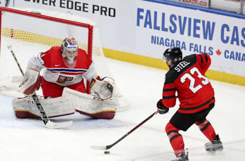 BUFFALO, NY – JANUARY 04: Jakub Skarek #1 of Czech Republic defends his net against Sam Steel #23 of Canada during t in the IIHF World Junior Championships Semifinal game on January 4, 2018. (Photo by Nicholas T. LoVerde/Getty Images)