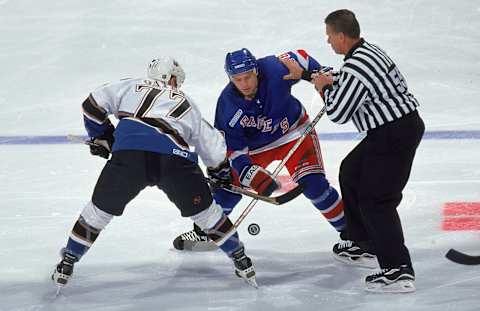 Adam Oates, Washington Capitals Mandatory Credit: Doug Pensinger /Allsport