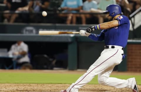 ARLINGTON, TX – SEPT 25: Robinson Chirinos