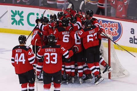 New Jersey Devils celebrate their win over the New York Rangers: Ed Mulholland-USA TODAY Sports