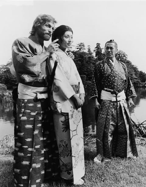 Richard Chamberlain, Yoko Shimada, and Toshiro Mifune on the set of Shōgun.