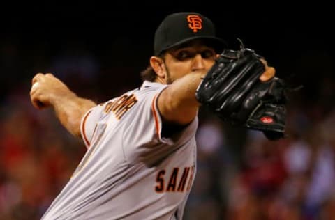 ST. LOUIS, MO – SEPTEMBER 21: Madison Bumgarner #40 of the San Francisco Giants pitches against the St. Louis Cardinals in the first inning at Busch Stadium on September 21, 2018 in St. Louis, Missouri. (Photo by Dilip Vishwanat/Getty Images)