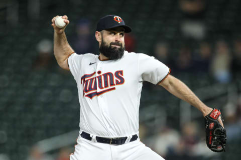 MINNEAPOLIS, MN – JUNE 22: Matt Shoemaker #32 of the Minnesota Twins delivers a pitch against the Cincinnati Reds in the eleventh inning of the game at Target Field on June 22, 2021. The Twins defeated the Reds 7-5 in twelve innings. The SF Giants signed Shoemaker on Saturday. (Photo by David Berding/Getty Images)